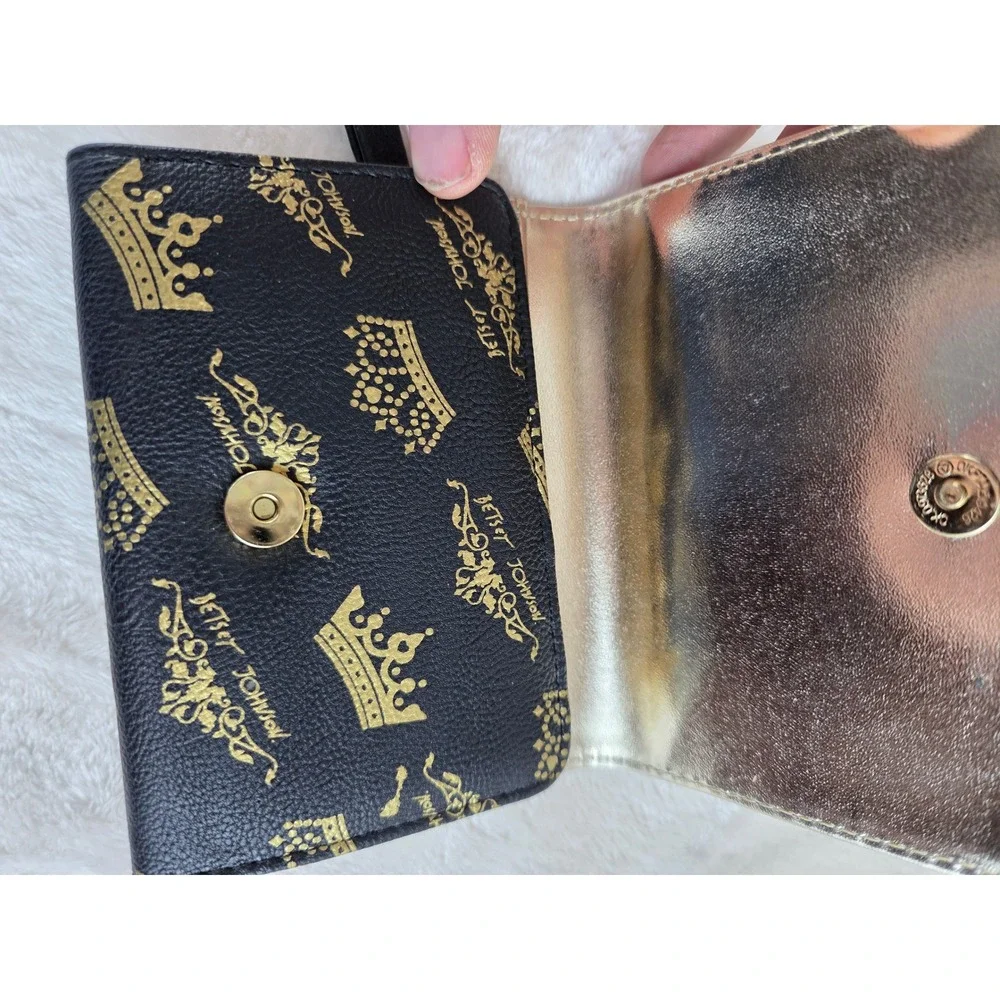 Betsy Johnson Black Gold Crown‎ Print Trifold Wallet Heart Charm